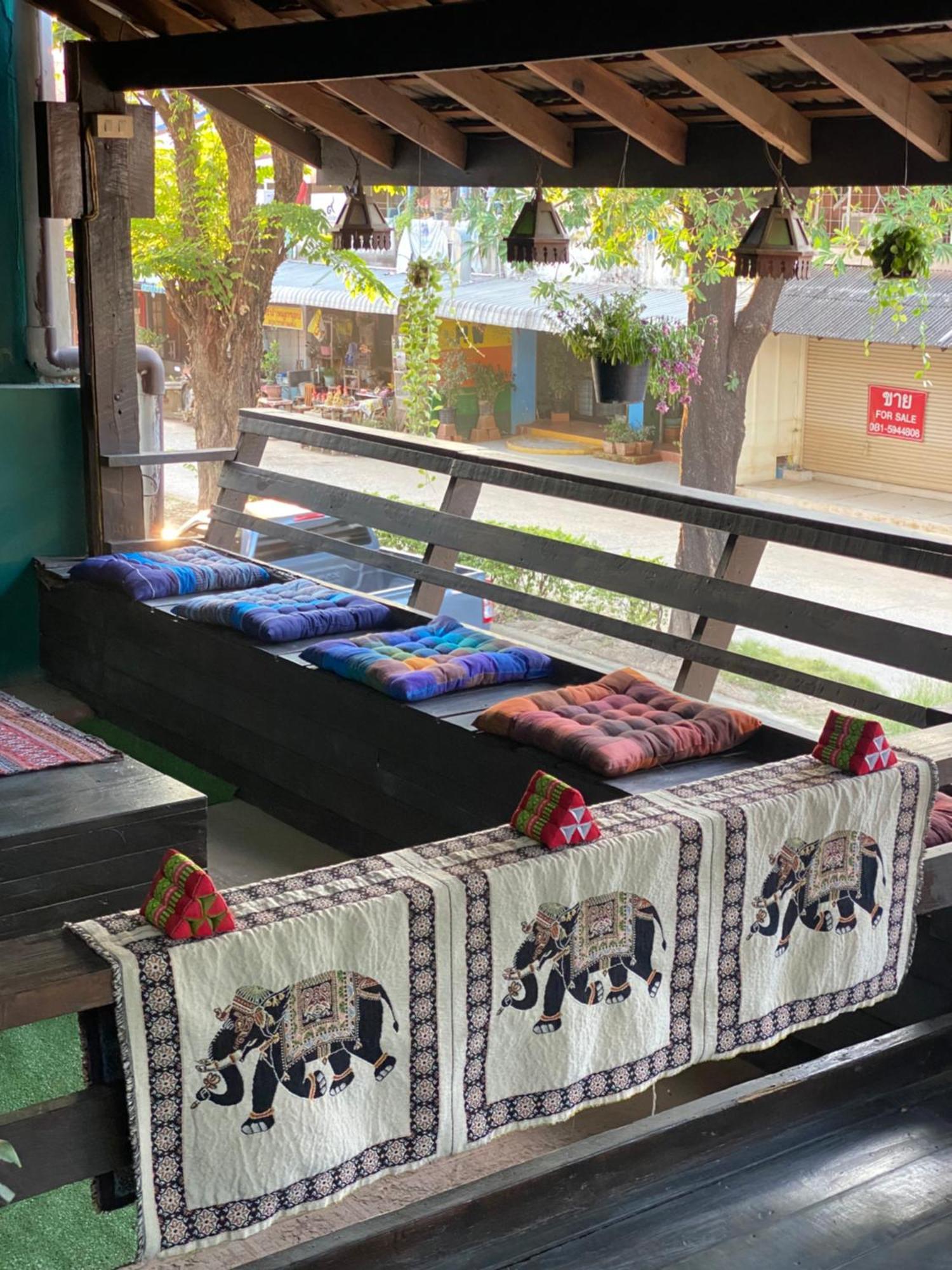 Chiang Mai Home Luaran gambar